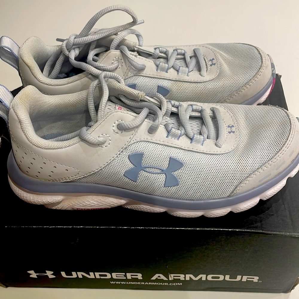 Under Armour Charged Assert 8